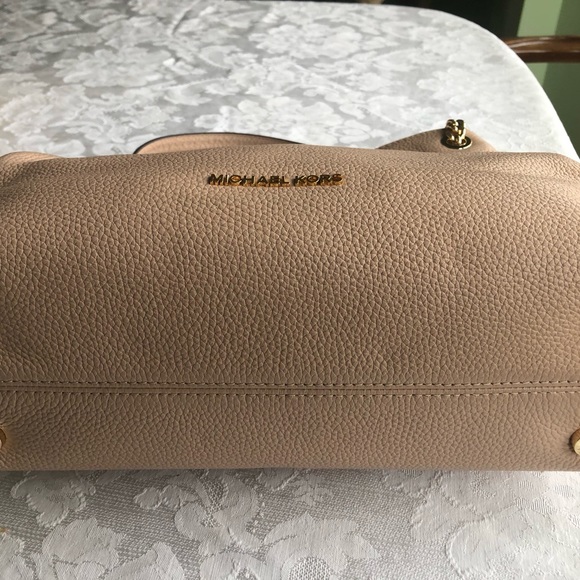 MICHAEL KORS New 3 compartment bag - Picture 5 of 11